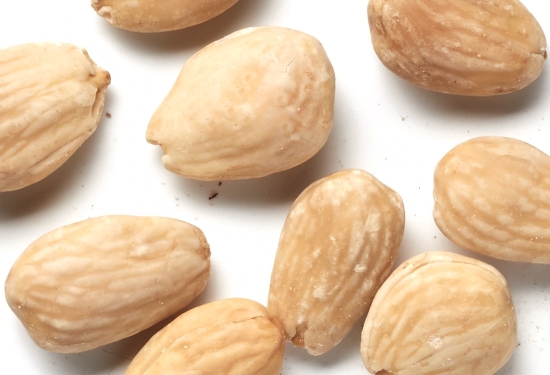 Almendra tostada y pelada sin sal 2