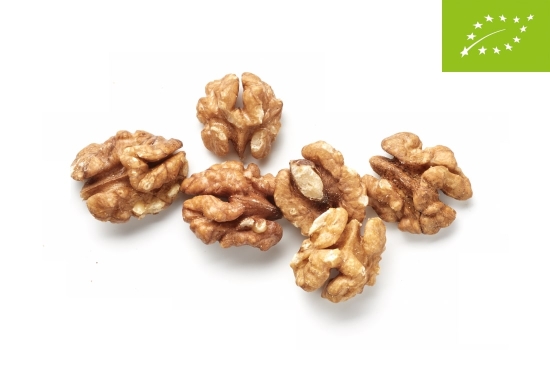 Nuez cruda ecológica pelada